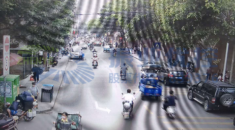 圖11 優(yōu)化后晚高峰東進(jìn)口路段交通情況