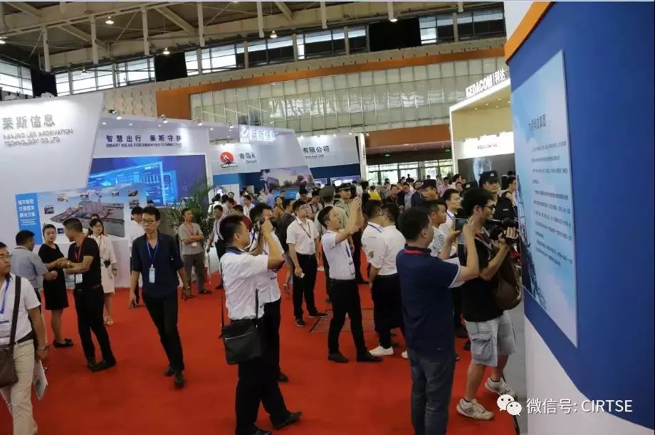 圖2 往屆博覽會現(xiàn)場圖（圖片來源于網絡）