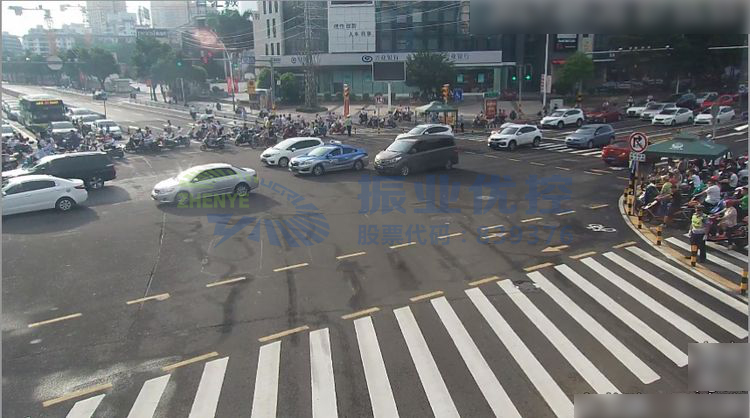 圖10 優(yōu)化后機(jī)動車運(yùn)行的交通情況