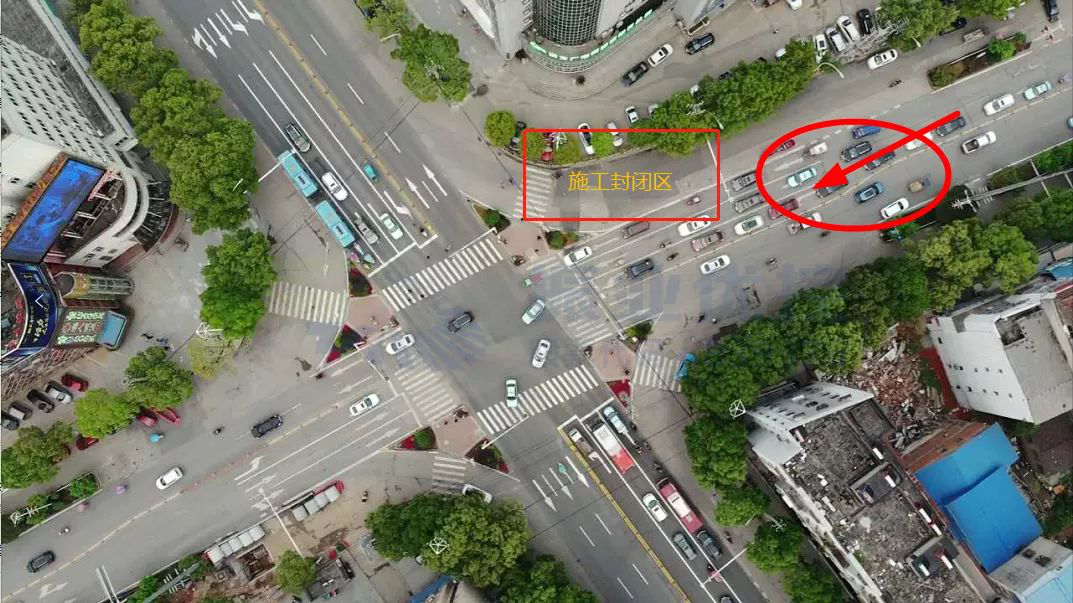 圖4?左轉(zhuǎn)車輛進(jìn)入排隊車道