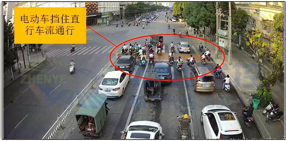 圖5 電動車擋住直行車流通行