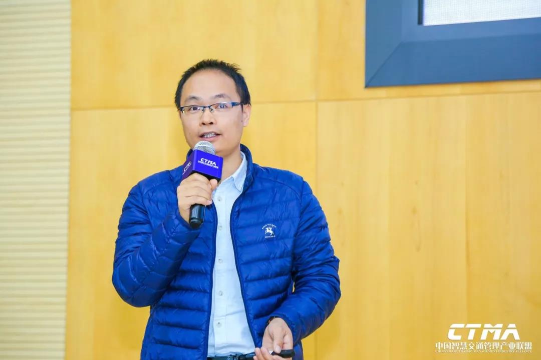 林科先生發(fā)表演講