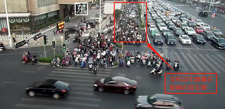 圖3 民族大道-園湖路路口東進(jìn)口（優(yōu)化前）