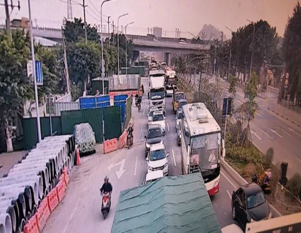 圖4 南進口晚高峰直行車排隊長度