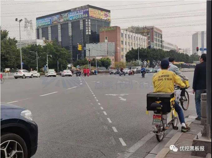 圖4 東北-西南方向對角新增非機動車道