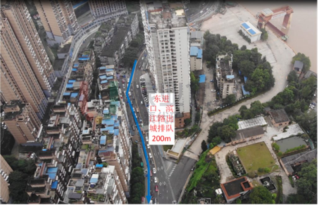 圖5 路口排隊(duì)較長示意圖