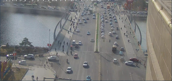 圖4 濱河路解放橋路口