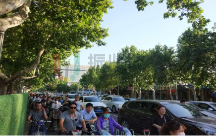 圖6 老八一路口南進(jìn)口機(jī)動車排隊(duì)情況