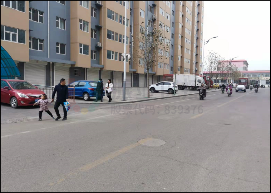 圖11 永康路、希望街通行順暢，機非混行現(xiàn)象消失