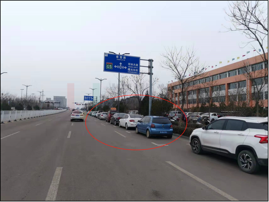 圖10 藝苑街、雙林大道機動車規(guī)范停入臨時停車位